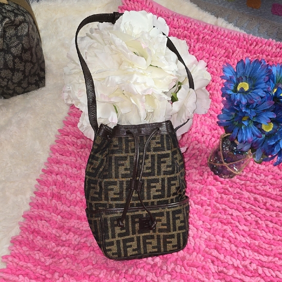 Fendi RARE Vintage Bucket Bag - Picture 1 of 15